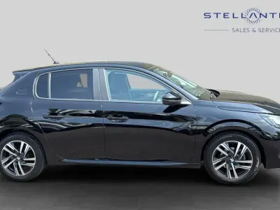 Used Peugeot 208 Active+ 74 HP (54 kW) 2023 Black Hatchback
