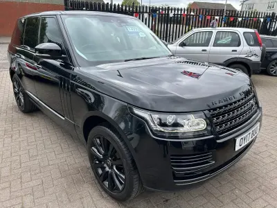 Używany Land Rover Range Rover Vogue SE 2017 Czarny SUV