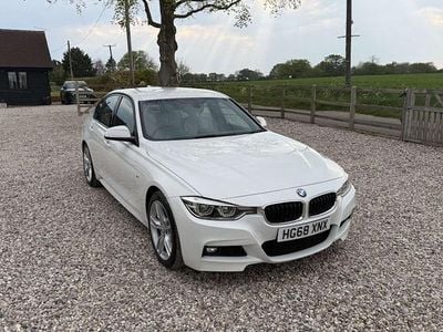 Begagnad BMW 320 M Sport 190 HK (139 kW) 2018 Vit Sedan