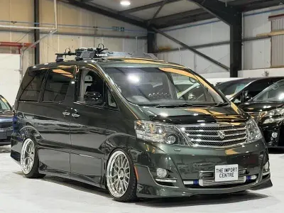 Used Toyota Alphard 160 HP (117 kW) 2004 Green MPV