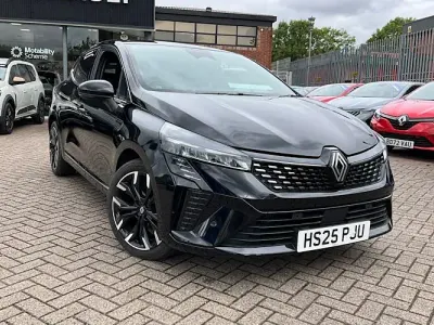 Used Renault Clio Techno 90 HP (66 kW) 2025 Black Hatchback