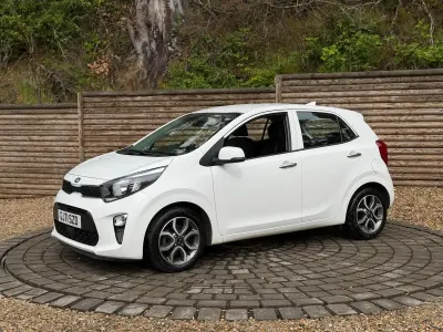 Used Kia Picanto 2021 White Hatchback