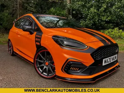 Usado Ford Fiesta Performance Edition 240 HP (176 kW) 2020 Laranja Citadino