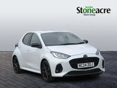 Używany Mazda 2 Homura-Line 116 KM (85 kW) 2024 Biały Hatchback