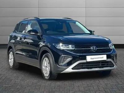 Usado VW T-Cross Life 95 HP (69 kW) 2025 Preto SUV