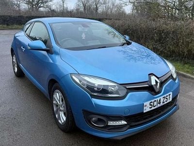 Used Renault Mégane III Dynamique 110 HP (80 kW) 2014 Coupe
