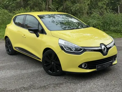 Used Renault Clio IV Dynamique 90 HP (66 kW) 2014 Yellow Hatchback