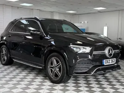 Käytetty Mercedes GLE300 AMG Line Premium 245 HP (180 kW) 2020 Musta Katumaasturi