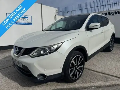 Begagnad Nissan Qashqai S 163 HK (119 kW) 2015 Vit SUV