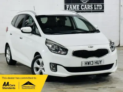 Used Kia Carens 134 HP (98 kW) 2013 White MPV
