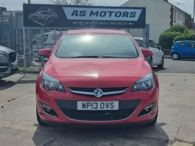 Used Vauxhall Astra SRi 2013 Red Hatchback