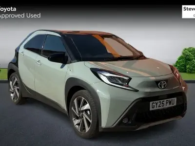 Used Toyota Aygo X 72 HP (52 kW) 2025 Green SUV