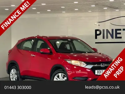 Used Honda HR-V Black Edition 120 HP (88 kW) 2017 Red SUV