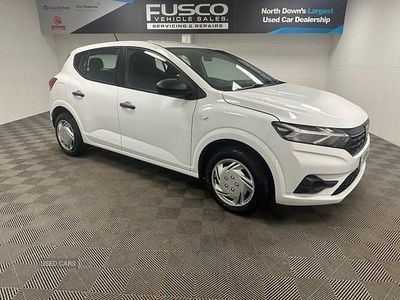 Used Dacia Sandero Essentiel 100 HP (73 kW) 2022 White Hatchback