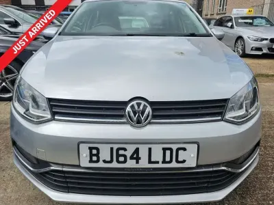 Usado VW Polo SE 2014 Prateado Citadino