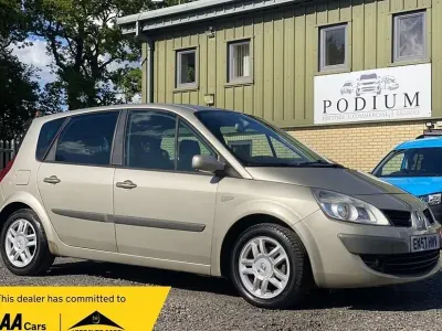 Used Renault Scénic II Dynamique 112 HP (82 kW) 2008 Gold MPV