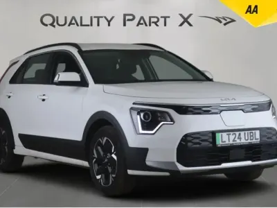 Używany Kia Niro 150 kW (204 KM) 2024 Biały SUV