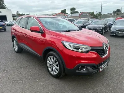 Used Renault Kadjar Dynamique 110 HP (80 kW) 2016 Red SUV