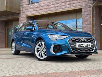 Begagnad Audi A3 Sport 2023 Blå Sedan