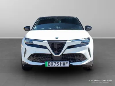 Used Alfa Romeo Junior Veloce 202 kW (276 HP) 2025 White SUV