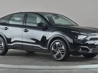 Używany Citroën C4 PureTech 131 KM (96 kW) 2023 Czarny SUV