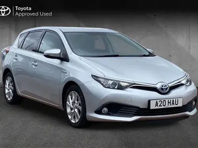 Used Toyota Auris Hybrid