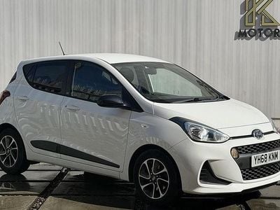 Used Hyundai i10 GO! 66 HP (48 kW) 2018 White Hatchback