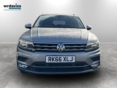 Używany VW Tiguan SEL 180 KM (132 kW) 2016 Srebrny SUV