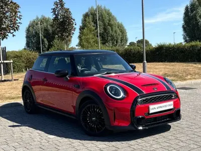 Used Mini Cooper S Exclusive 176 HP (129 kW) 2023 Red Hatchback