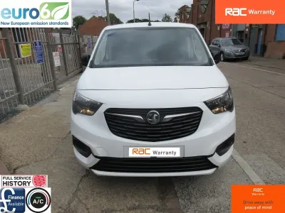 Used Vauxhall Combo Sportive 100 HP (73 kW) 2020 White MPV