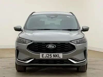 Used Ford Kuga ST-Line 180 HP (132 kW) 2025 Solar silver (metallic) SUV