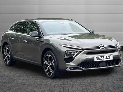 Used Citroën C5 X Shine 225 HP (165 kW) 2023 Amazonite grey Estate
