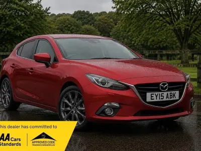 Used Mazda 3 Inclusive 165 HP (121 kW) 2015 Red Sedan