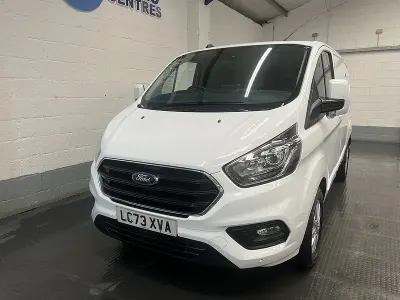 Used Ford Transit Custom Limited 130 HP (95 kW) 2023 White Van