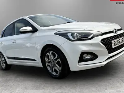 Used Hyundai i20 Premium 101 HP (74 kW) 2020 Hatchback