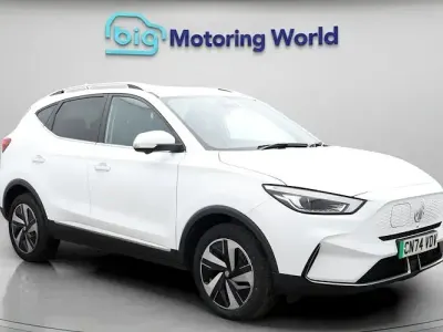 Usado MG ZS Trophy Connect 128 kW (175 HP) 2022 Citadino