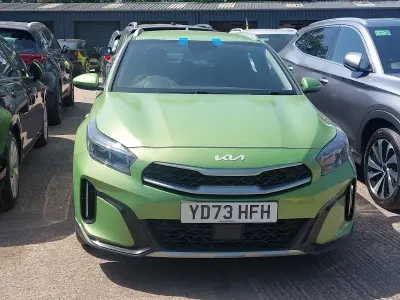 Usado Kia XCeed 2023 Verde SUV