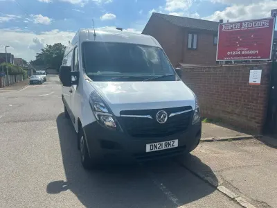 Begagnad Vauxhall Movano Edition 135 HK (99 kW) 2021 Vit Minibuss