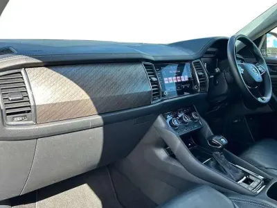 Used Skoda Kodiaq SE L Executive 150 HP (110 kW) 2023 Petrol blue metallic SUV