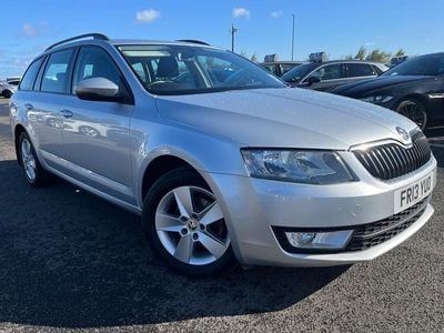 Silver Used 2013 Skoda Octavia SE Estate | £5,799 (Fair price)