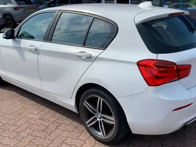 Used BMW 118 Sport Line 136 HP (100 kW) 2016 White Hatchback