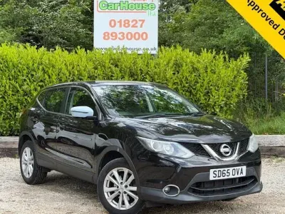 Używany Nissan Qashqai Acenta 116 KM (85 kW) 2015 Czarny SUV