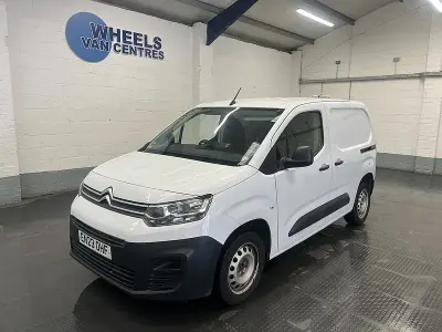 Used Citroën Berlingo 100 HP (73 kW) 2023 White MPV