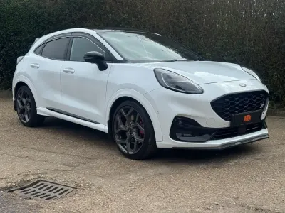 Gebraucht Ford Puma ST 125 PS (91 kW) 2024 Weiß SUV