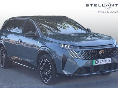 Peugeot e-5008
