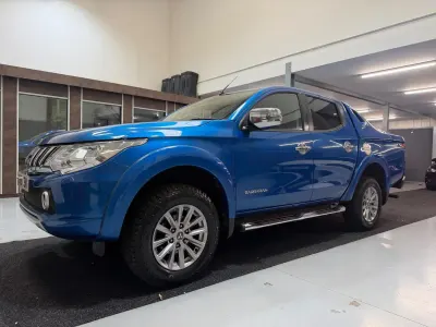 Used Mitsubishi L200 181 HP (133 kW) 2016 Blue Pickup