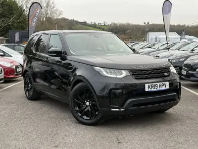 Begagnad Land Rover Discovery 5 HSE 240 HK (176 kW) 2019 Svart SUV