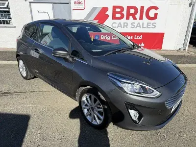 Begagnad Ford Fiesta Titanium 100 HK (73 kW) 2018 Grå Halvkombi