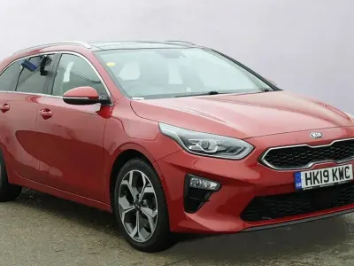 Used Kia Ceed First Edition 140 HP (102 kW) 2019 Red Hatchback