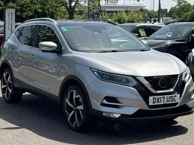 Used Nissan Qashqai Tekna 130 HP (95 kW) 2017 Silver SUV